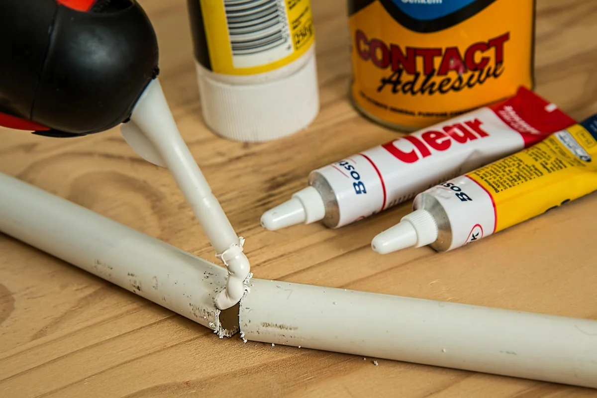 Solutions pratiques pour améliorer l'éclairage de votre atelier de bricolage en 2026